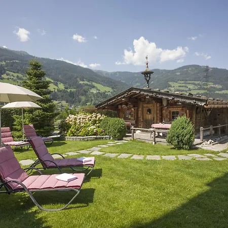 ホテル Riedl Im Zillertal シュトゥンム