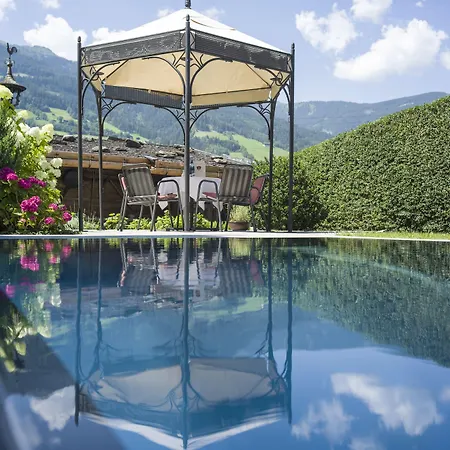 Riedl Im Zillertal 4*