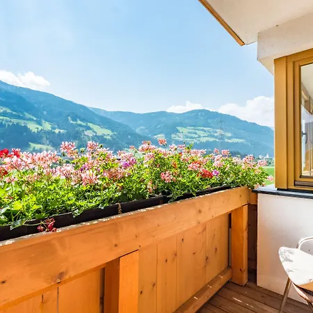 فندق Riedl Im Zillertal 4*