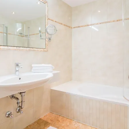 فندق Riedl Im Zillertal