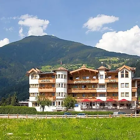 Riedl Im Zillertal Hotel 4*