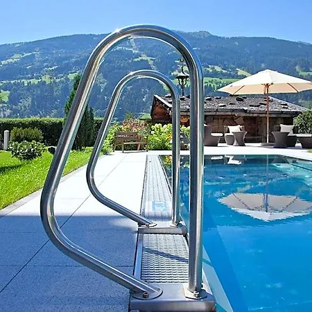 Hotel Riedl Im Zillertal 4*