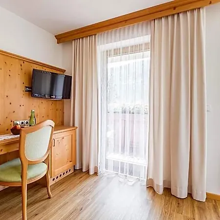 Riedl Im Zillertal 4*