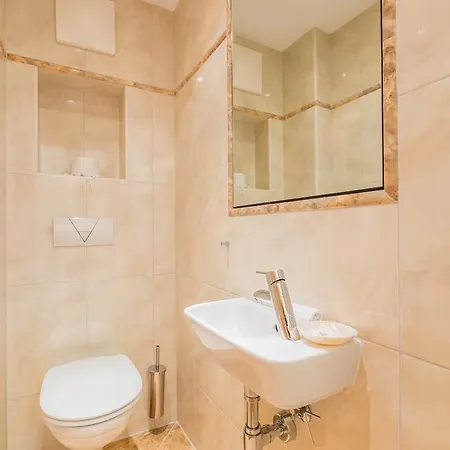 Riedl Im Zillertal 4*