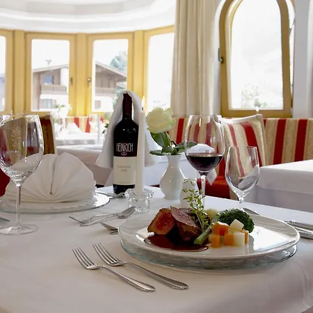 Hotel Riedl Im Zillertal Stumm