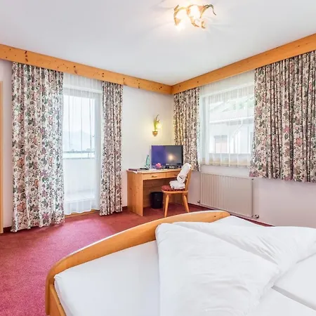 Hotel Riedl Im Zillertal Stumm