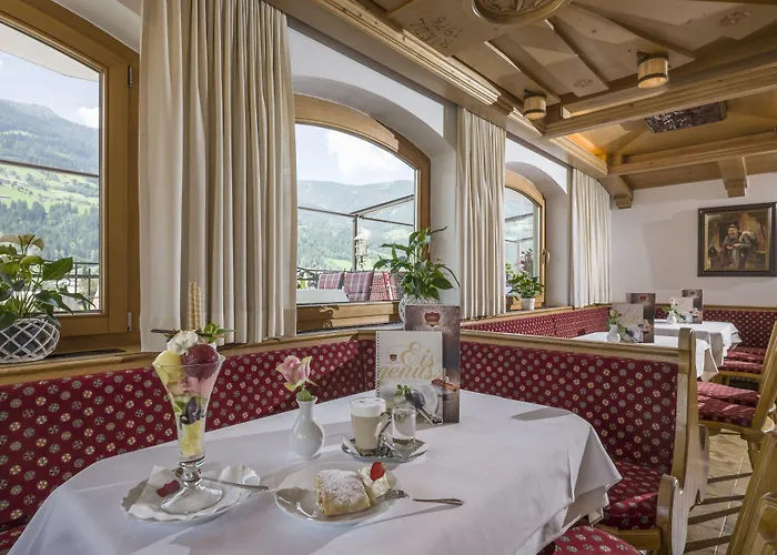 Riedl Im Zillertal Hotel 4*