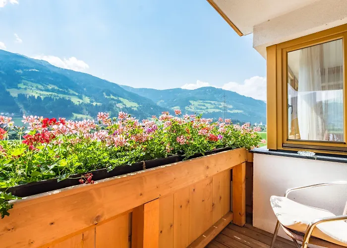 Hotel Riedl Im Zillertal 4*