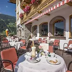Riedl Im Zillertal Hotel 4*