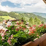 מלון Riedl Im Zillertal 4*